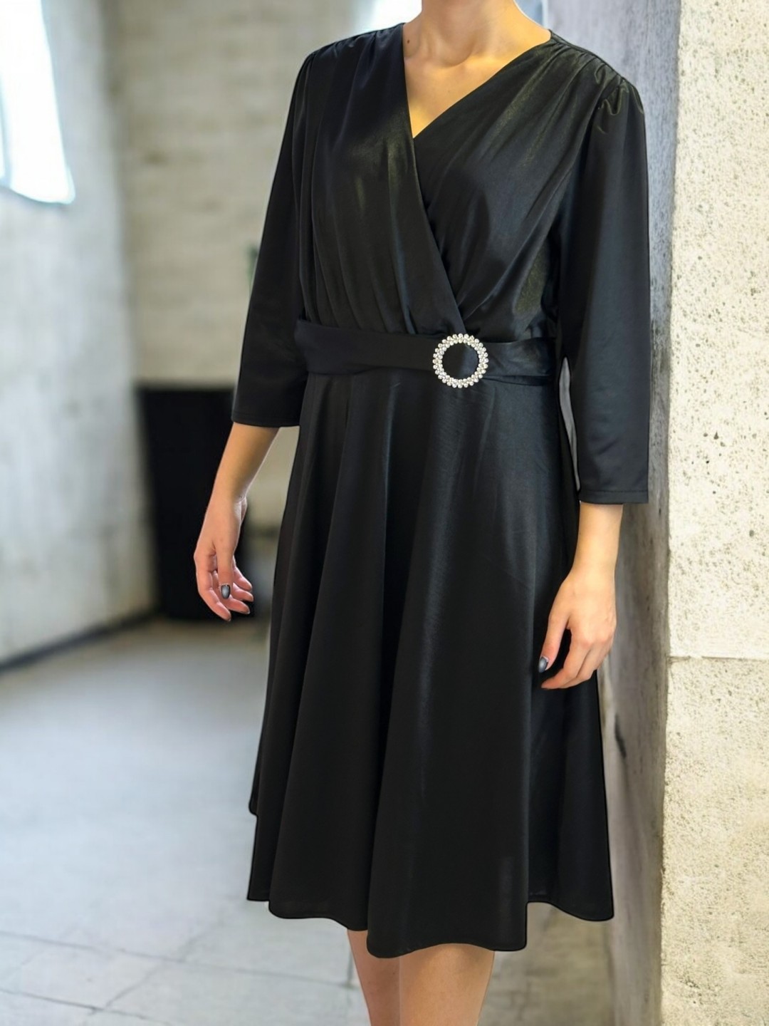 Elegant Κρουαζέ Αμπιγιέ Φόρεμα με Πλαϊνή Λάμψη Στρας