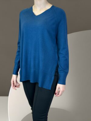 Απαλό Πουλόβερ με V Γραμμή