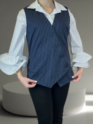 Στυλάτο ριγέ γιλέκο για κάθε εμφάνιση