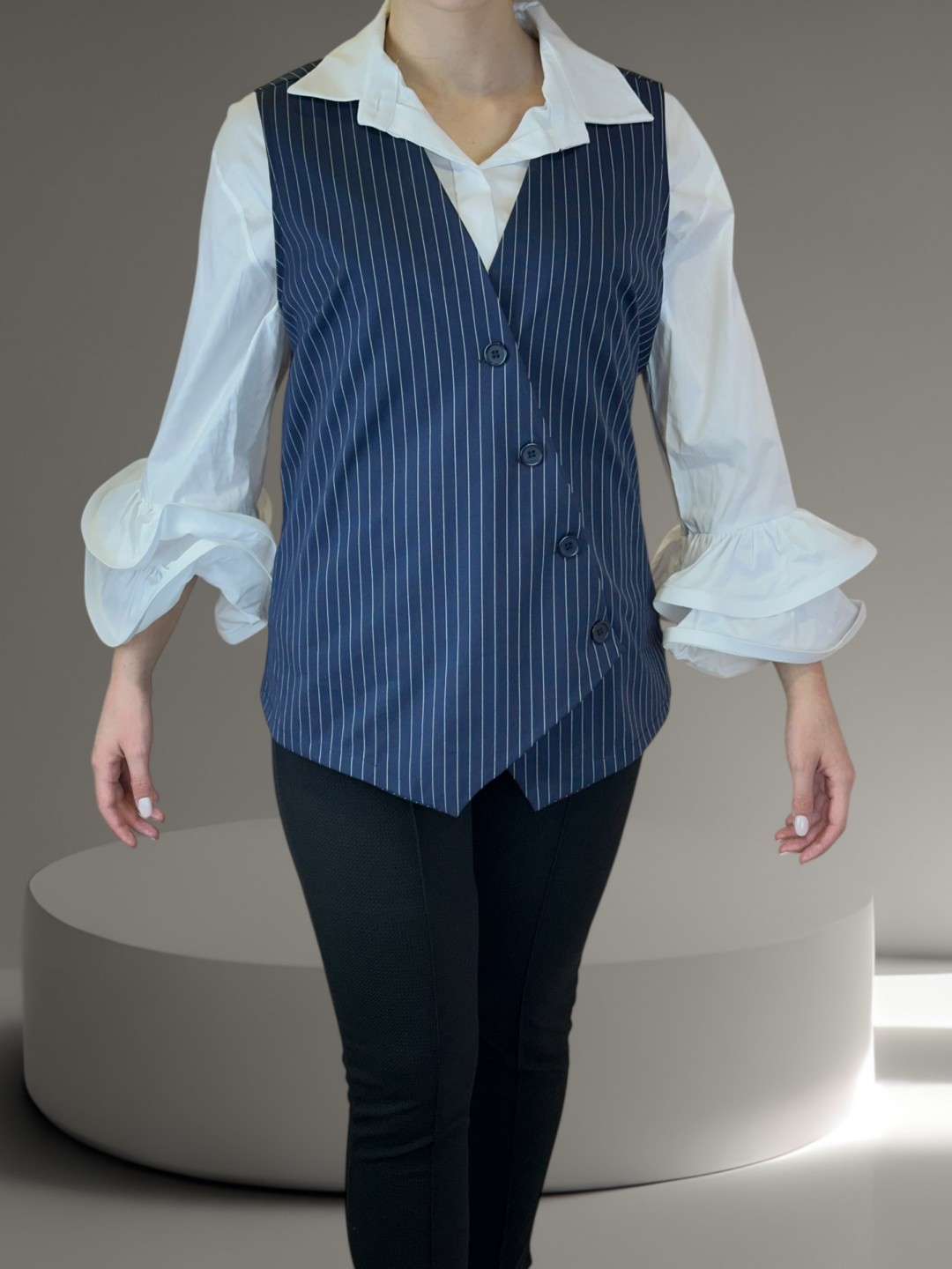 Στυλάτο ριγέ γιλέκο για κάθε εμφάνιση