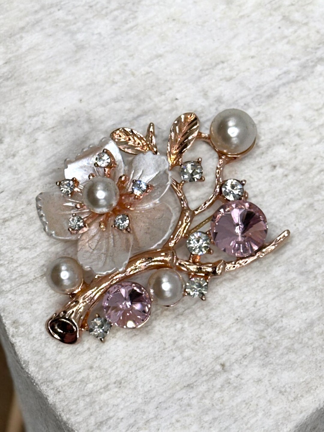 Vintage Ρομαντική Καρφίτσα με Λουλούδι