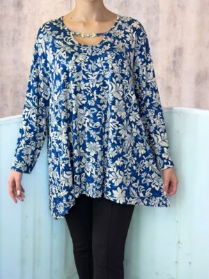 Μπλούζα βισκόζης με ενσωματωμένο διακοσμητικό αξεσουάρ