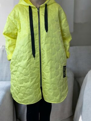 Ελαφρύ καπιτονέ μπουφάν με κουκούλα