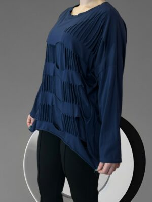 Στυλάτη μπλούζα με τετράγωνα cut-out