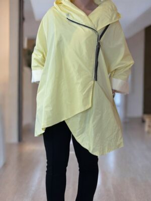 Γυναικεία ασύμμετρη καπαρντίνα μεταβατικής εποχής