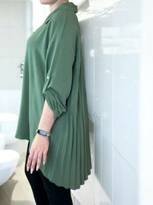 Κομψό πουκάμισο με πλισέ λεπτομέρεια πίσω