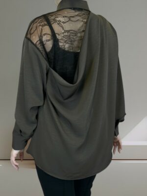 Elegant πουκάμισο με φίνα δαντέλα στην πλάτη