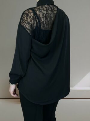 Elegant πουκάμισο με φίνα δαντέλα στην πλάτη