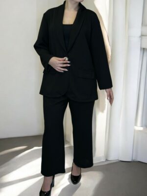 Άνετο κοστούμι από ελαστικό κρεπ ύφασμα