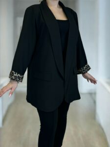 Exclusive σακάκι με leopard επένδυση