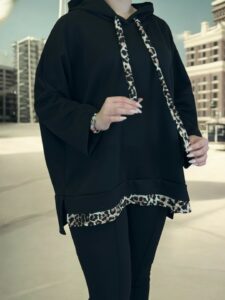 Το φούτερ με leopard πινελιά που ξεχωρίζει