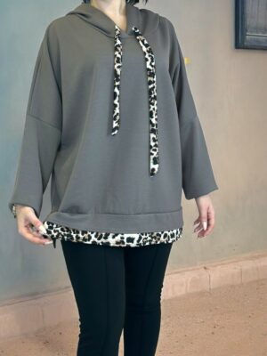 Το φούτερ με leopard πινελιά που ξεχωρίζει