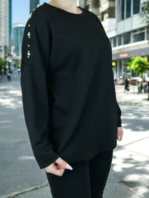 Chic μπλούζα με pearl λεπτομέρειες στους ώμους