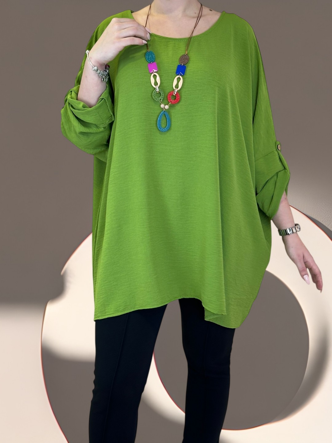 Oversized top με necklace detail