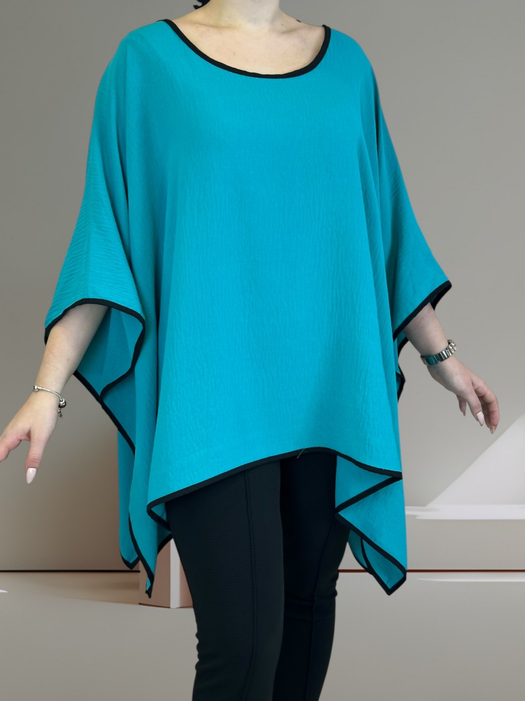 Κομψή τουνίκ με χαλαρή εφαρμογή