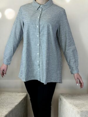 Γυναικείο πουκάμισο με ιδιαίτερο σχέδιο πίσω