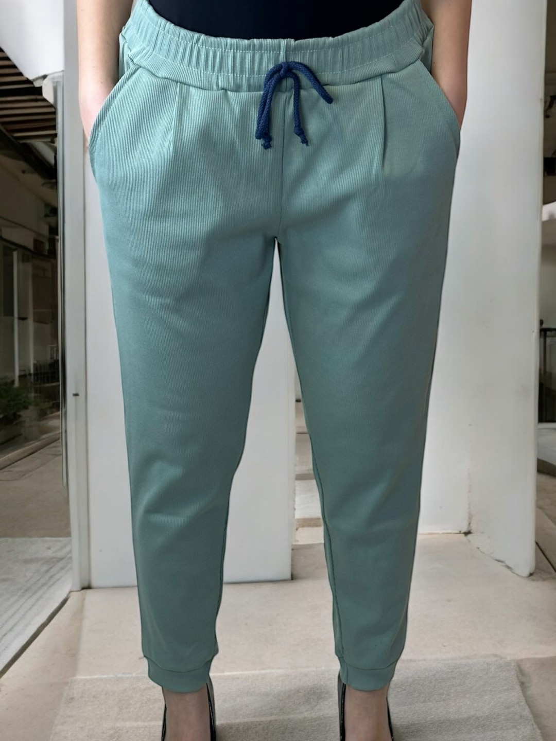 Το βαμβακερό παντελόνι που συνδυάζει άνεση & στυλ