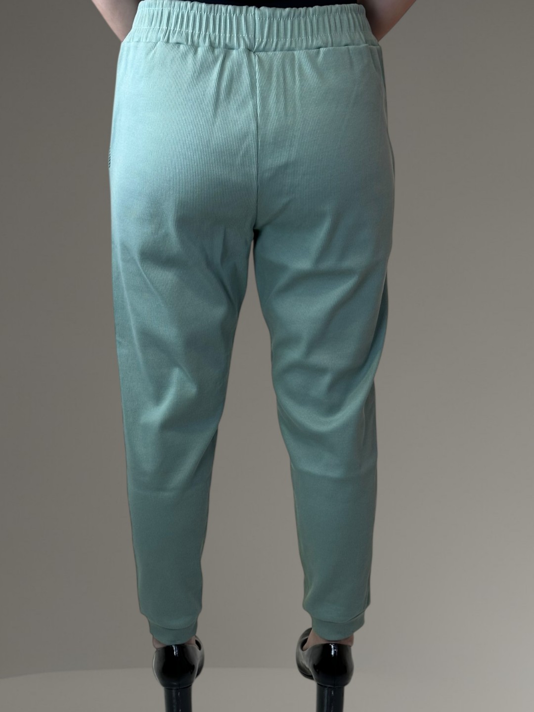 Το βαμβακερό παντελόνι που συνδυάζει άνεση & στυλ