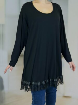 Black μπλούζα με elegant λαιμόκοψη