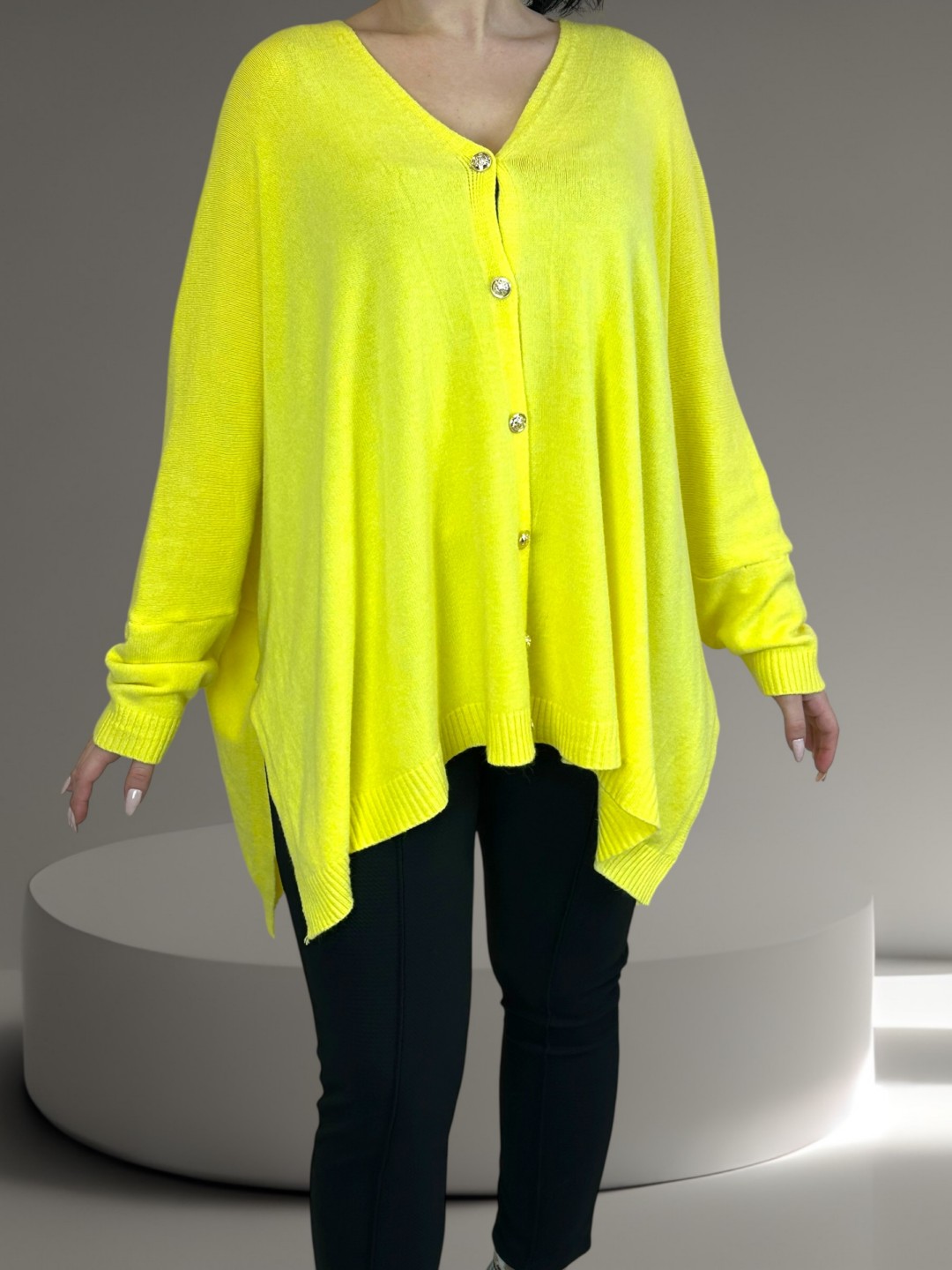 Άνετη Plus Size ζακέτα για καθημερινές εμφανίσεις