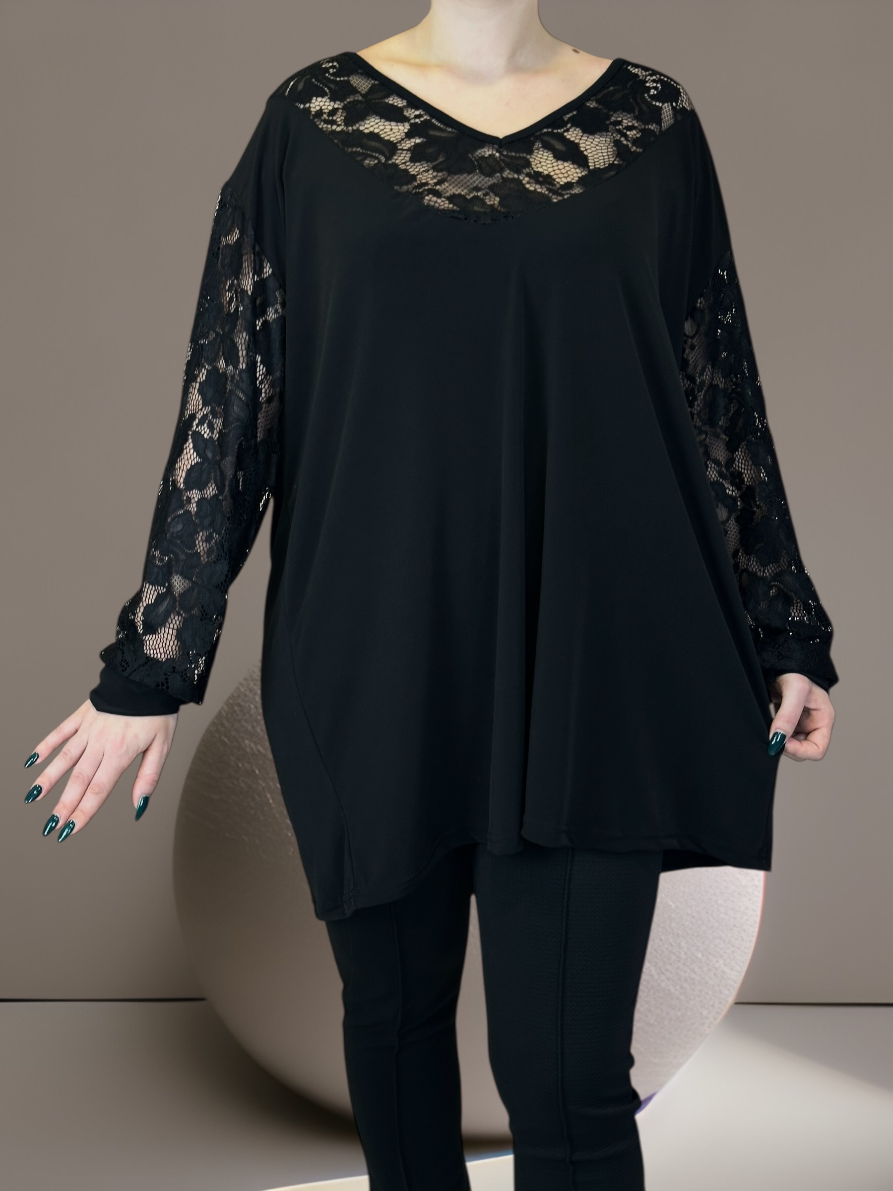 Must-have μπλούζα με φίνα δαντέλα - Image 3