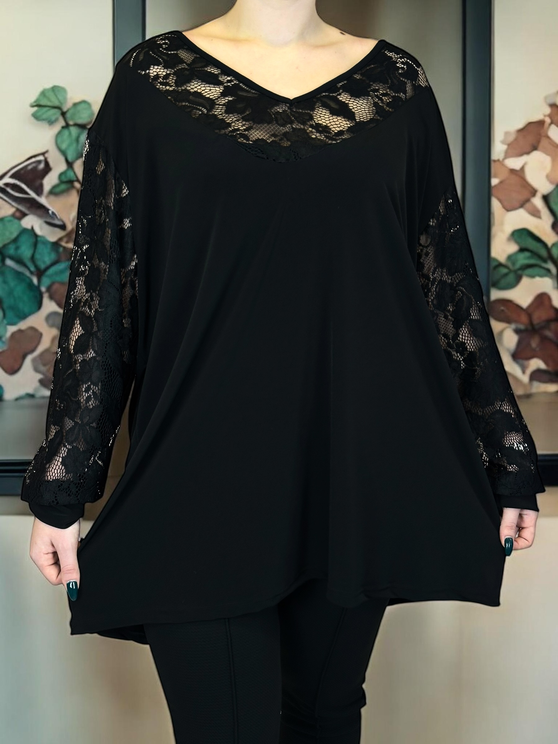 Must-have μπλούζα με φίνα δαντέλα - Image 5