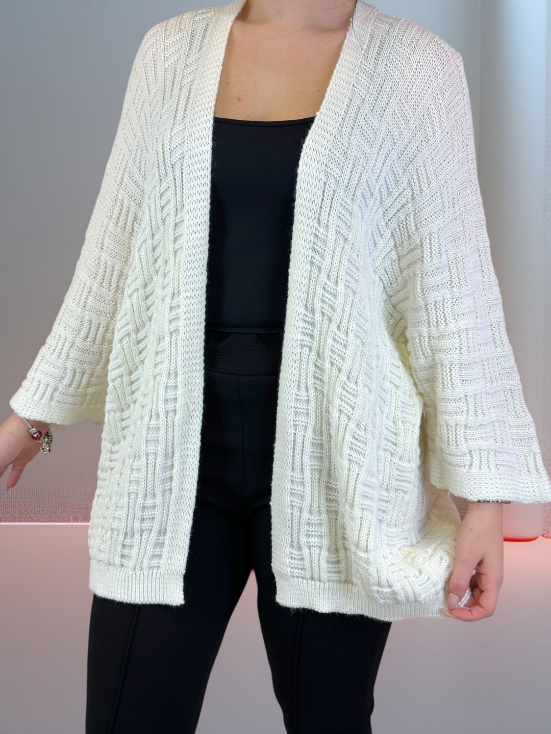 Πλεκτή ζακέτα που χαρίζει στιλ και άνεση