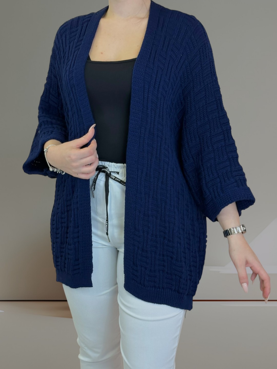 Πλεκτή ζακέτα που χαρίζει στιλ και άνεση