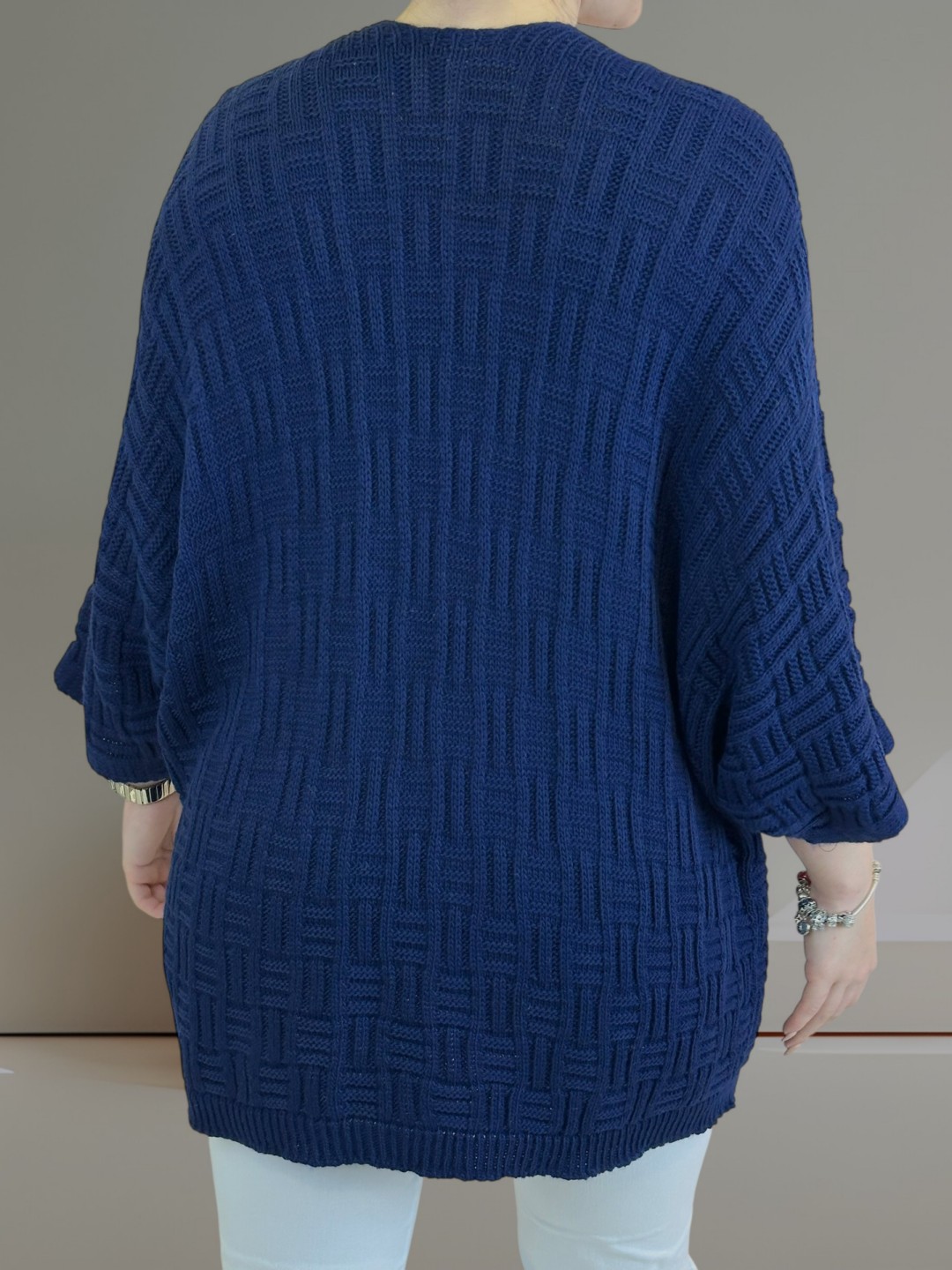 Πλεκτή ζακέτα που χαρίζει στιλ και άνεση