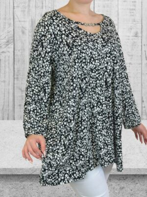 Μπλούζα βισκόζης με ενσωματωμένο διακοσμητικό αξεσουάρ