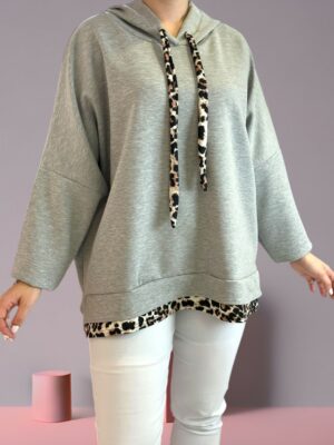 Το φούτερ με leopard πινελιά που ξεχωρίζει