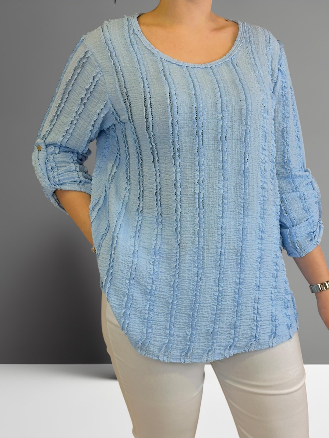 Must-have μπλούζα με textured λεπτομέρεια