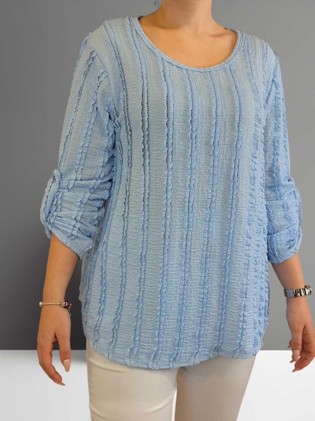 Must-have μπλούζα με textured λεπτομέρεια