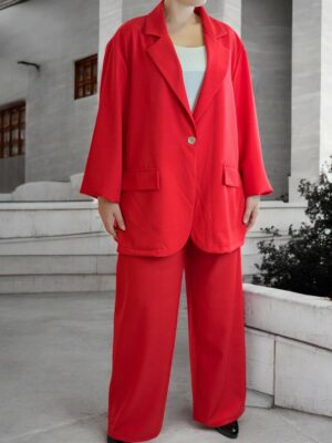 Κομψό κοστούμι με υφή κουστουμιού