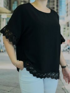 Μπλούζα με ρομαντική κομψότητα