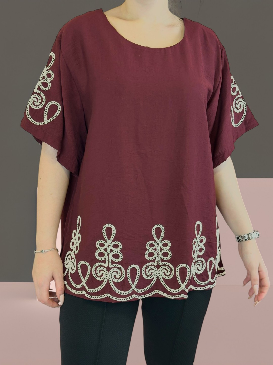 Μπλούζα με ιδιαίτερο κεντημένο σχέδιο