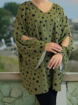 Polka dot μπλούζα με ανοίγματα