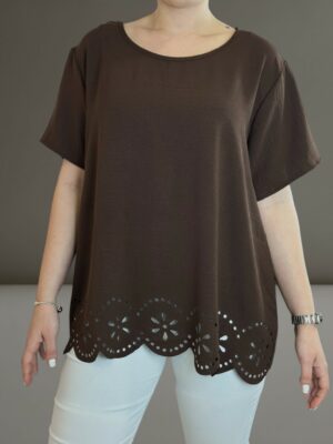 Μπλούζα με ιδιαίτερο τελείωμα