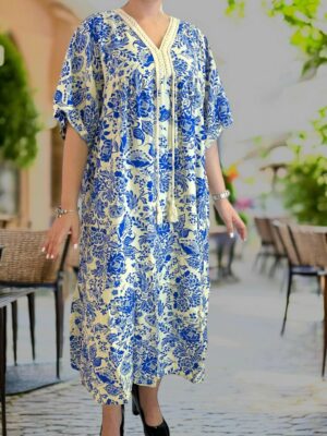 Αέρινο μάξι φόρεμα με φουντίτσες