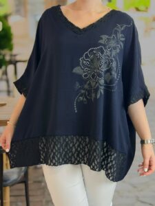 Delicate μπλούζα με floral μοτίβο και lace τελείωμα