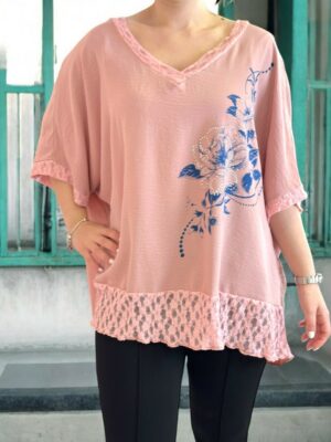 Delicate μπλούζα με floral μοτίβο και lace τελείωμα