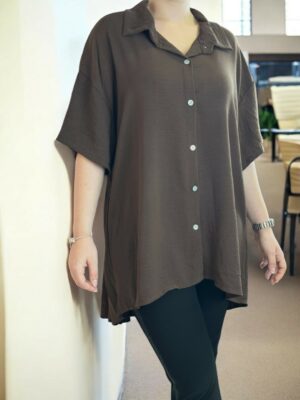 Fashion πουκάμισο με δυναμική πλισέ πλάτη