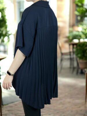 Fashion πουκάμισο με δυναμική πλισέ πλάτη