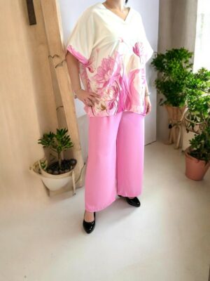 Elegant σετάκι με floral μοτίβο και V λαιμόκοψη