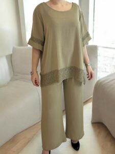 Σετ με ρομαντική δαντέλα στο κάτω μέρος