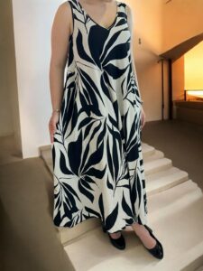 Elegant αμάνικο φόρεμα με μοναδικό μοτίβο