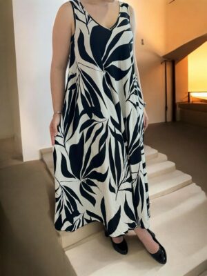 Elegant αμάνικο φόρεμα με μοναδικό μοτίβο