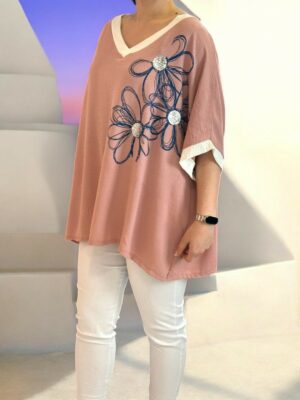 Μπλούζα με ιδιαίτερη floral λεπτομέρεια