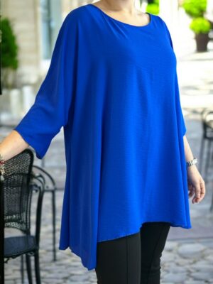 Γυναικεία μπλούζα με ελαφρώς καμπάνα μανίκια