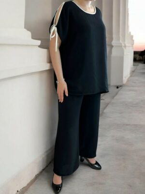 Σετ με ιδιαίτερη λεπτομέρεια στο μανίκι